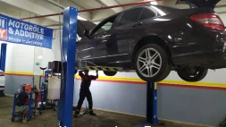 АвтоТехЦентр Устрада Авто на улице Василия Петушкова изображение 14