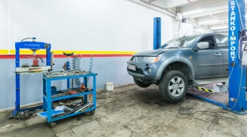 АвтоТехЦентр Устрада Авто на улице Василия Петушкова изображение 5